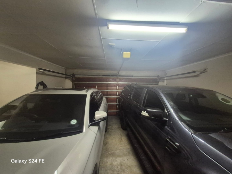 3 Bedroom Property for Sale in Safari Gardens North West